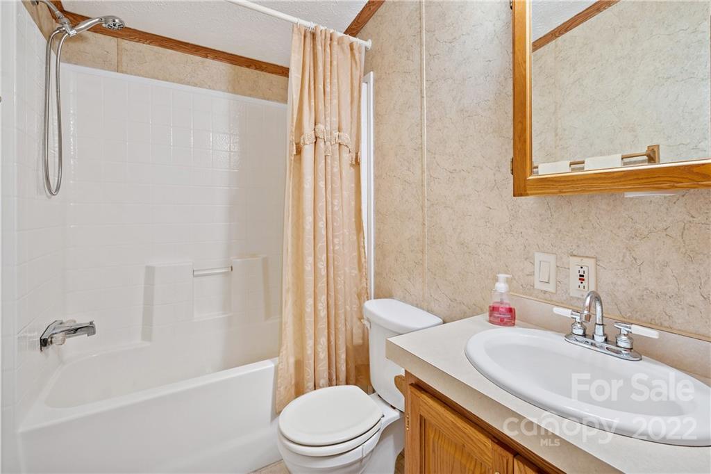 149 Church Road Fairview NC 28730