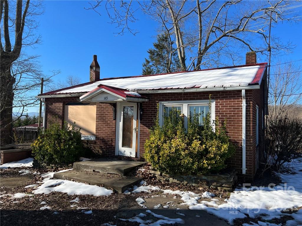 145 Oak Hill Road Candler NC 28715