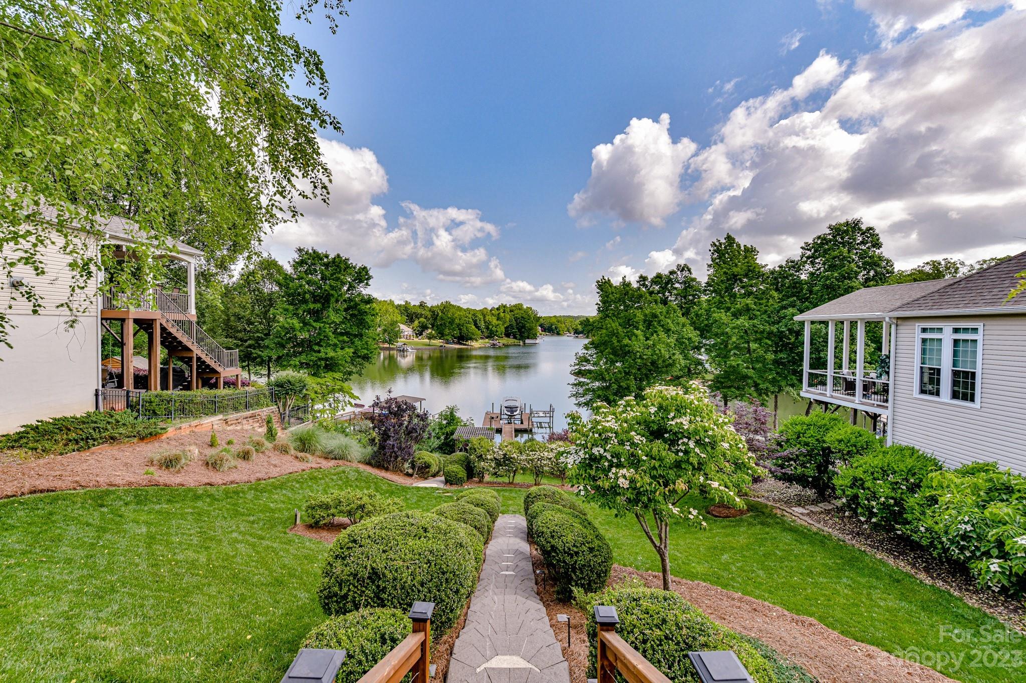 10416 Quiet Bay Court Charlotte NC 28278
