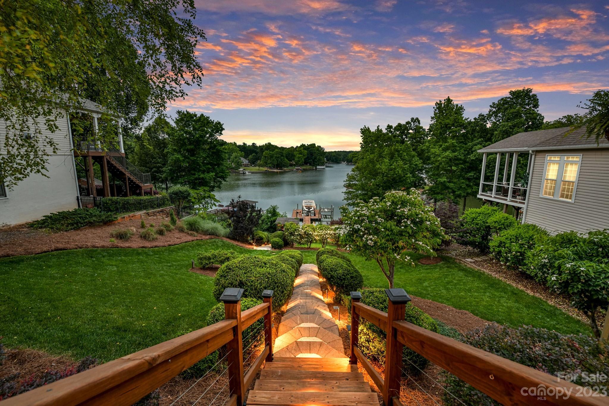10416 Quiet Bay Court Charlotte NC 28278