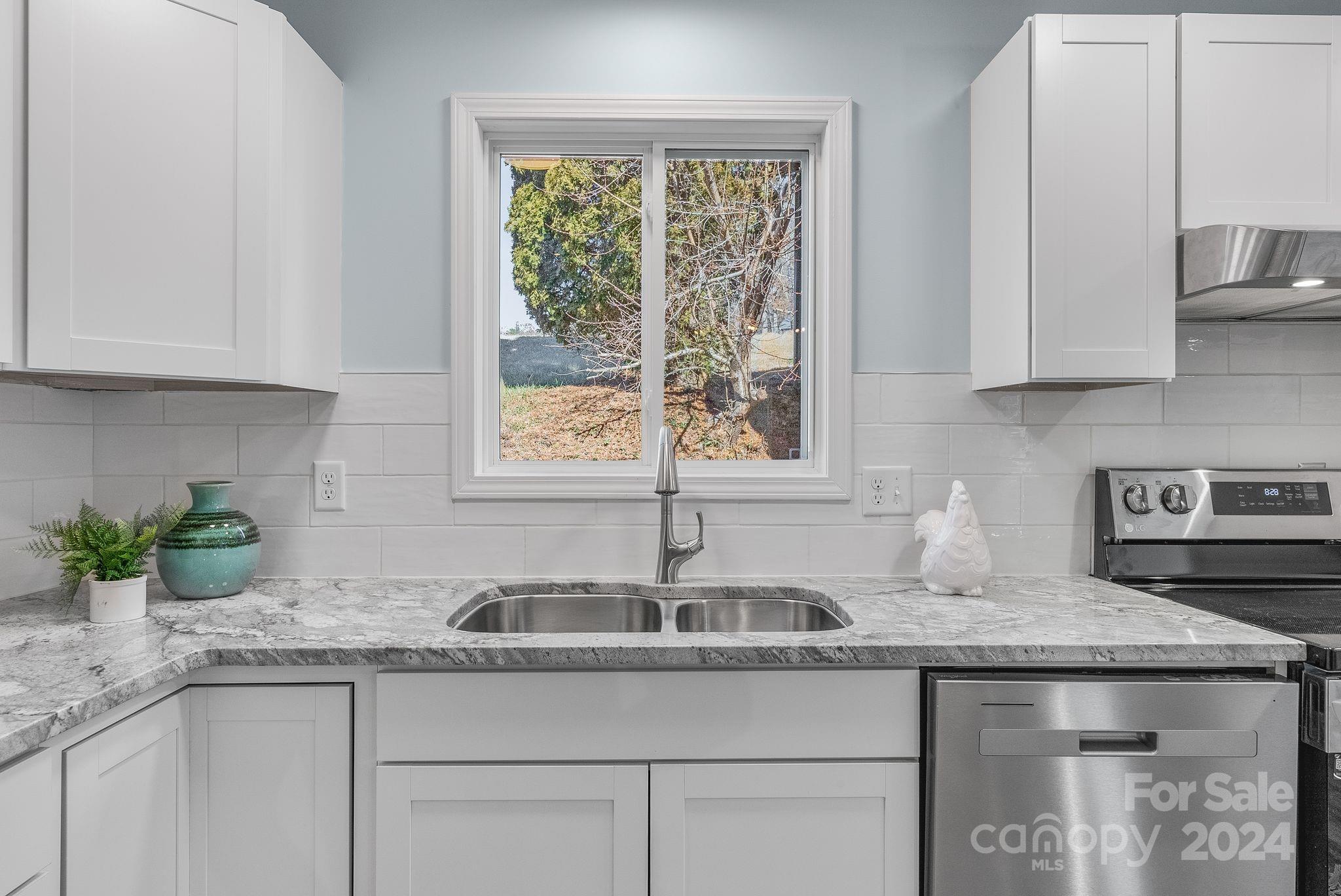 58 Corgi Lane Weaverville NC 28787