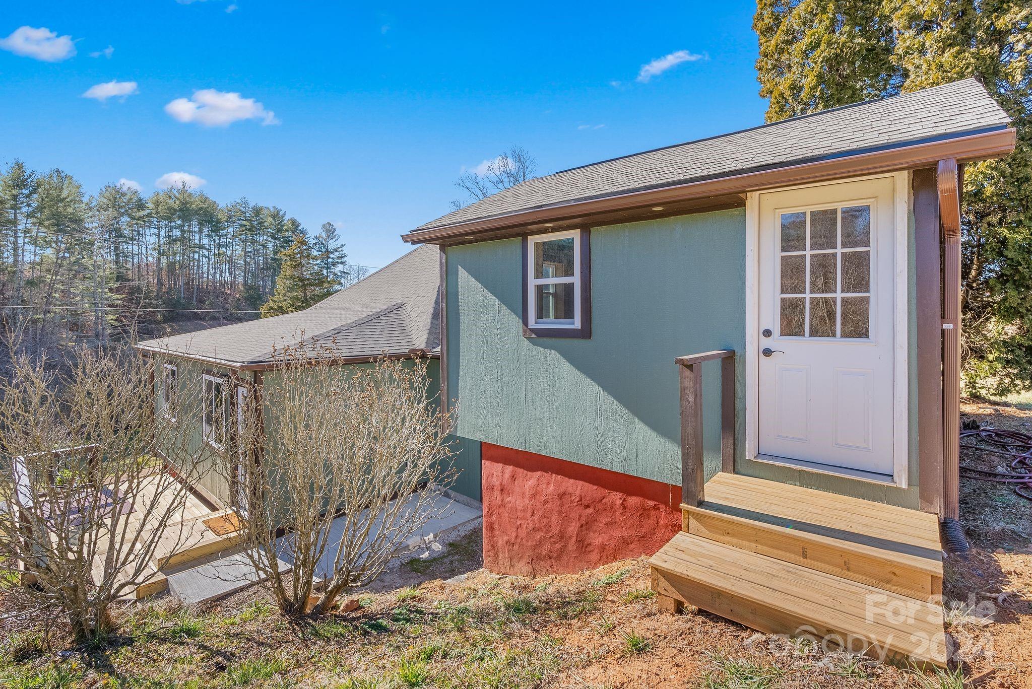 58 Corgi Lane Weaverville NC 28787