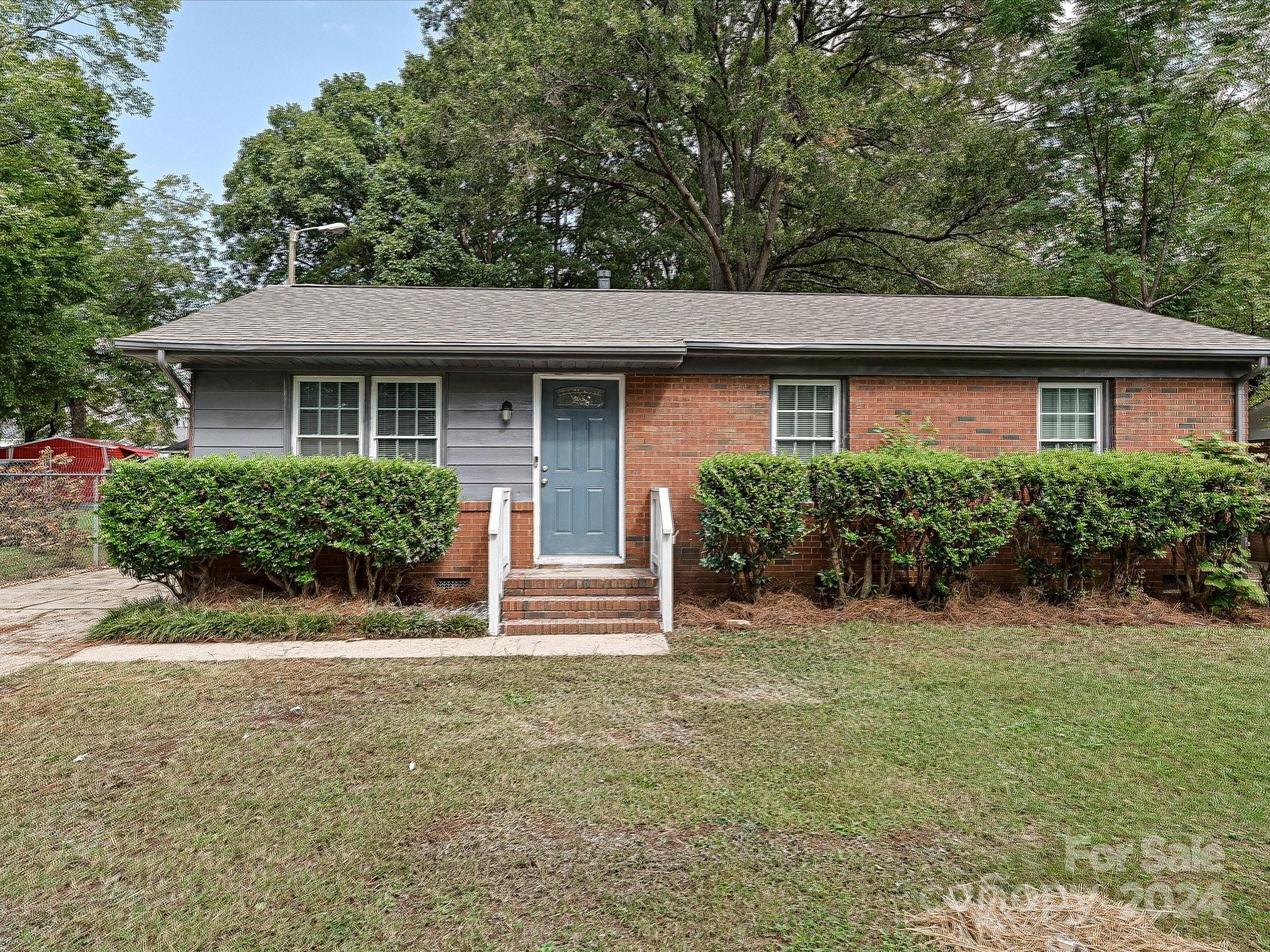 916 Lewiston Avenue Charlotte NC 28208