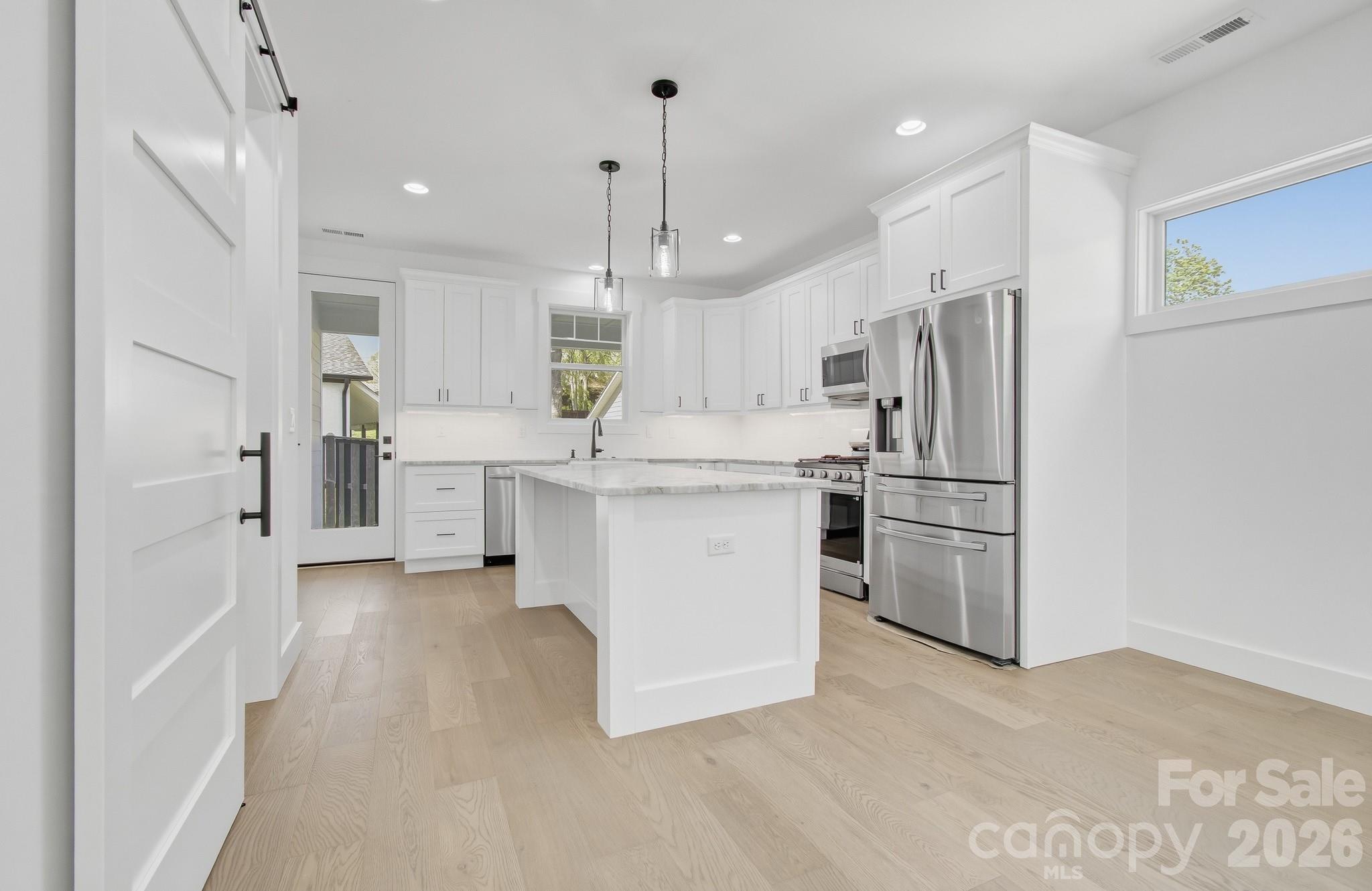 615 W Allen Street Hendersonville NC 28739