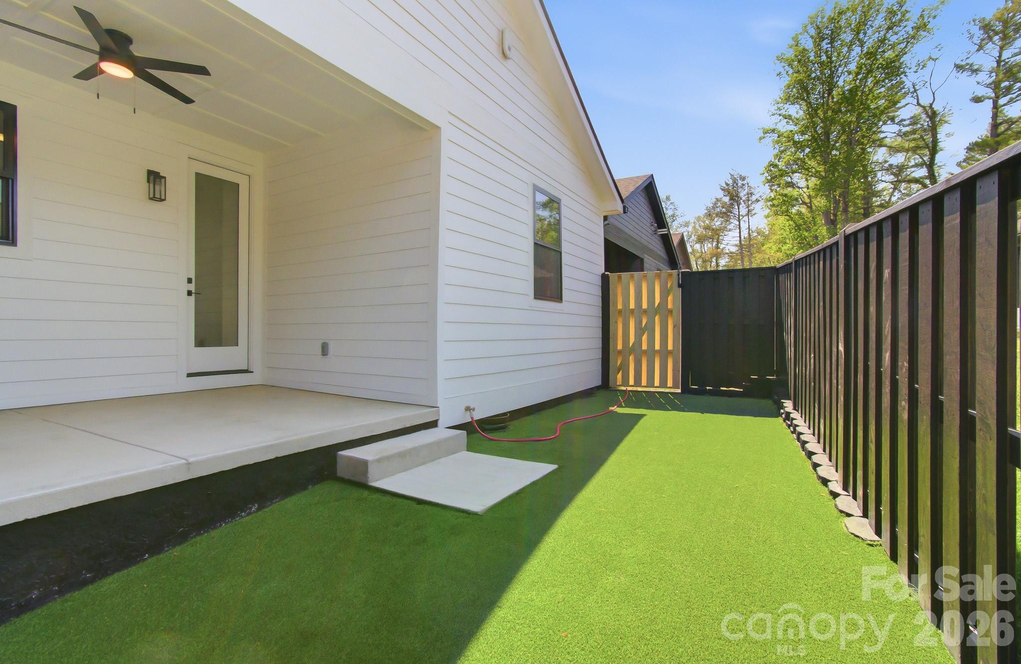 615 W Allen Street Hendersonville NC 28739