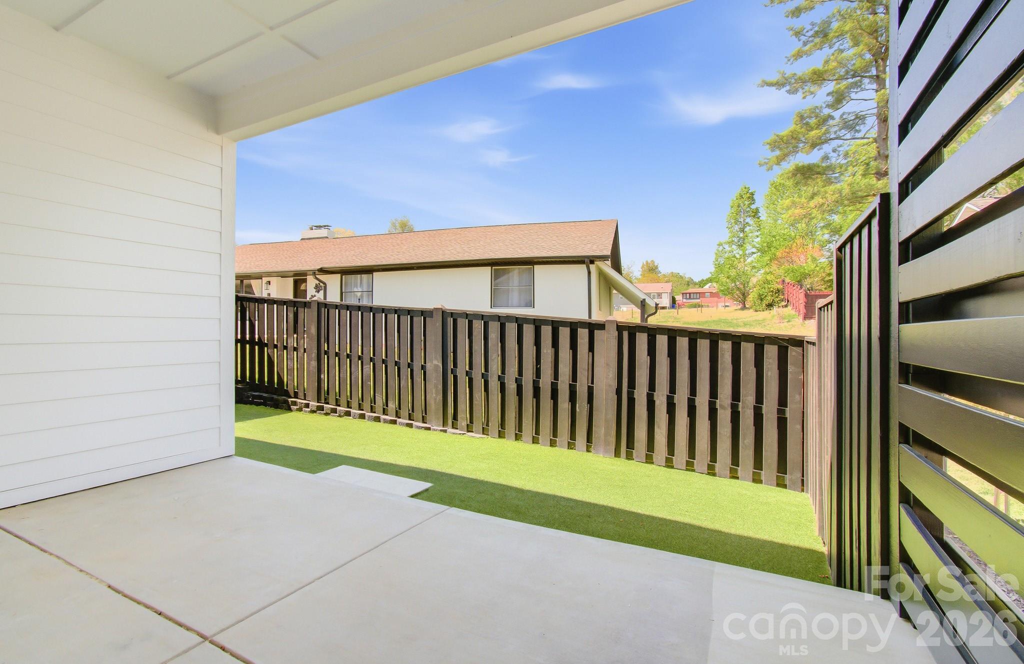 615 W Allen Street Hendersonville NC 28739