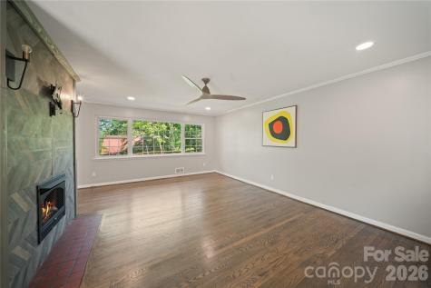 24 Warwick Place Asheville NC 28804