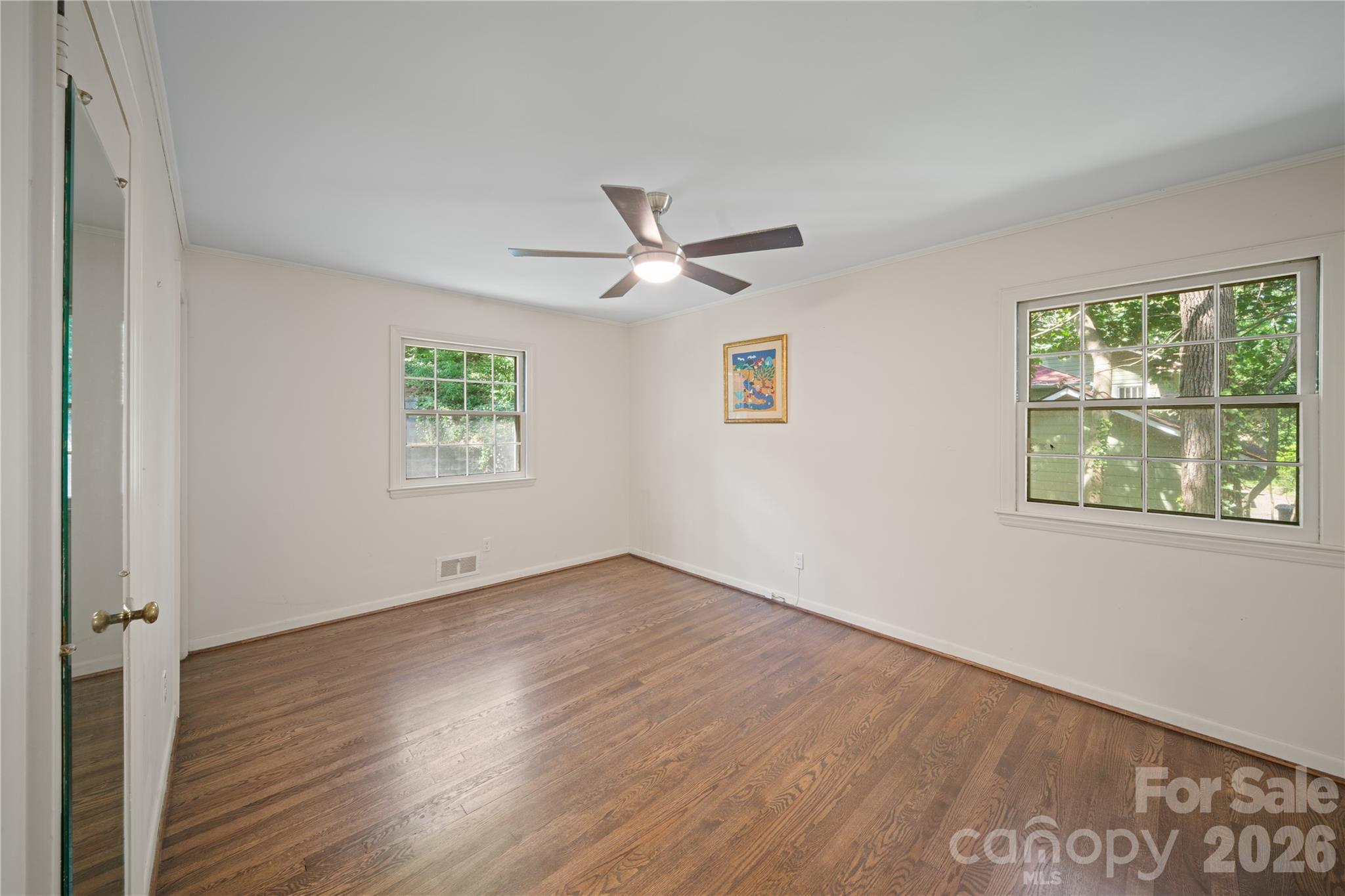 24 Warwick Place Asheville NC 28804