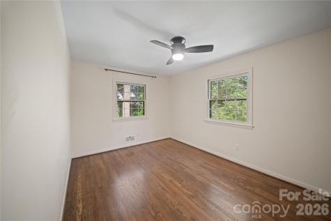 24 Warwick Place Asheville NC 28804