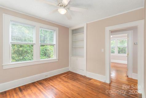 355 Sand Hill Road Asheville NC 28806