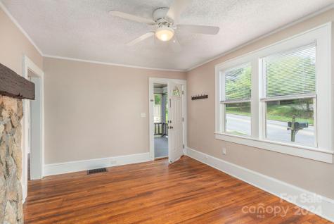 355 Sand Hill Road Asheville NC 28806