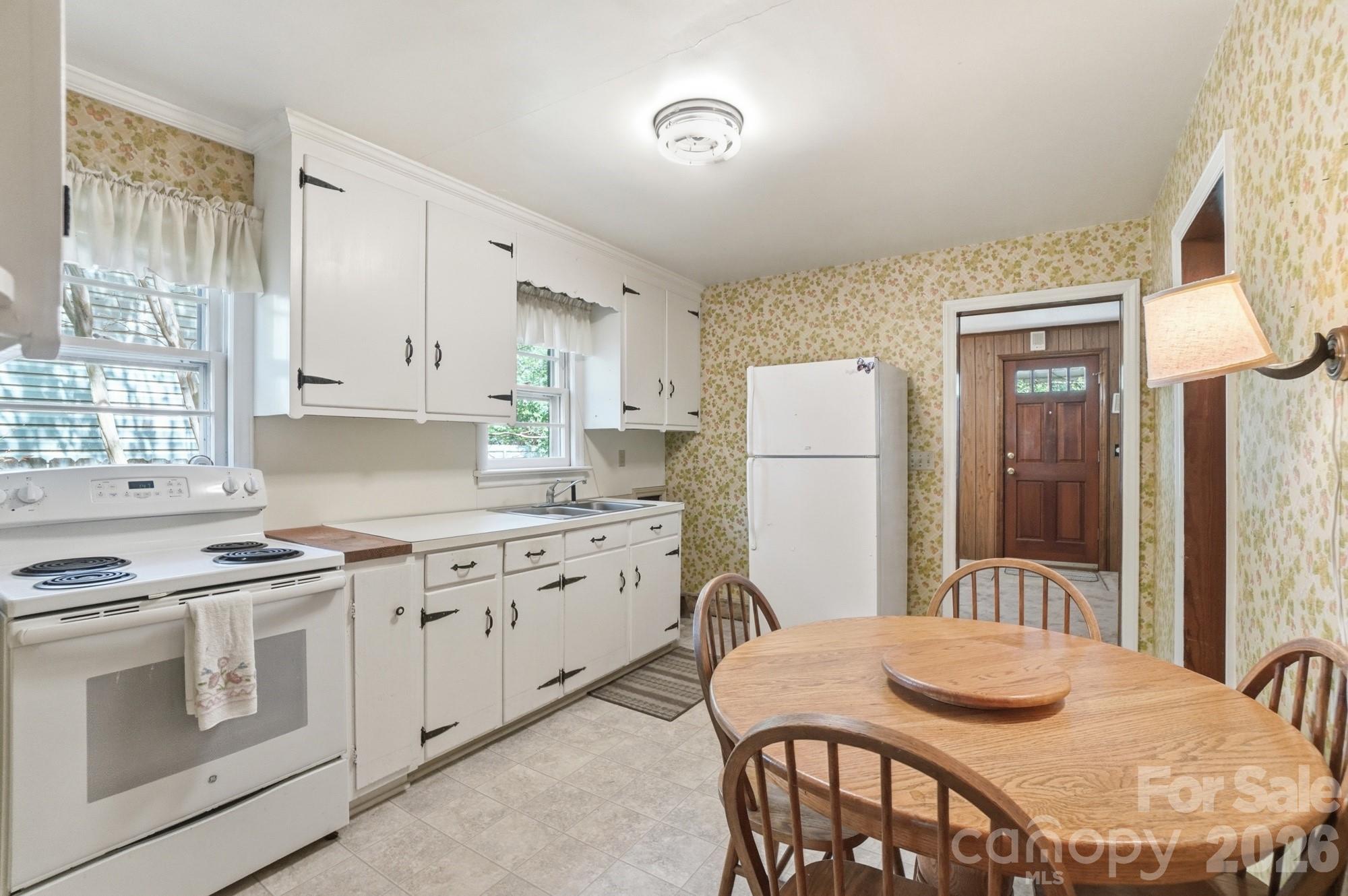 4728 Grasset Avenue Charlotte NC 28269