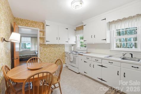 4728 Grasset Avenue Charlotte NC 28269