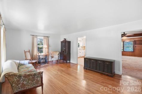 4728 Grasset Avenue Charlotte NC 28269
