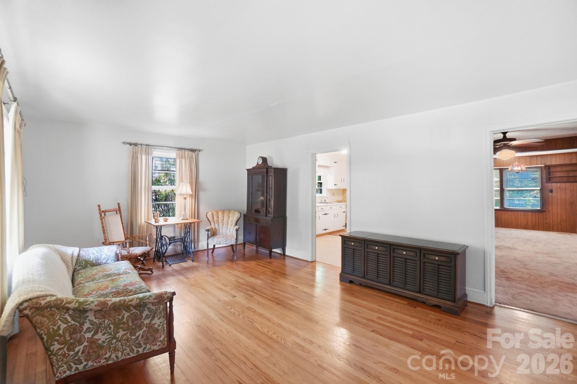 4728 Grasset Avenue Charlotte NC 28269