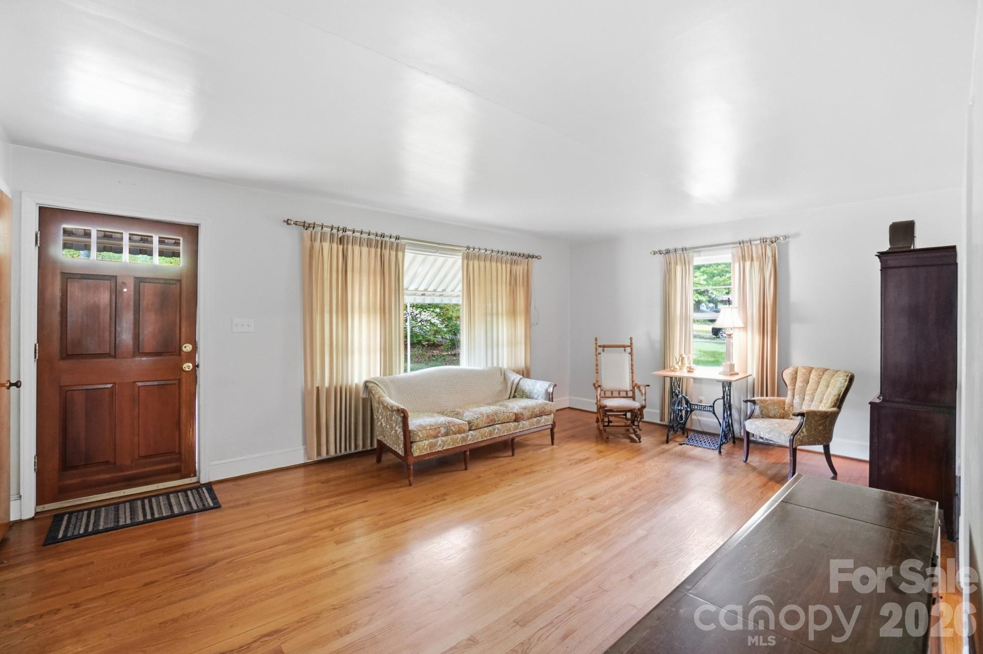 4728 Grasset Avenue Charlotte NC 28269