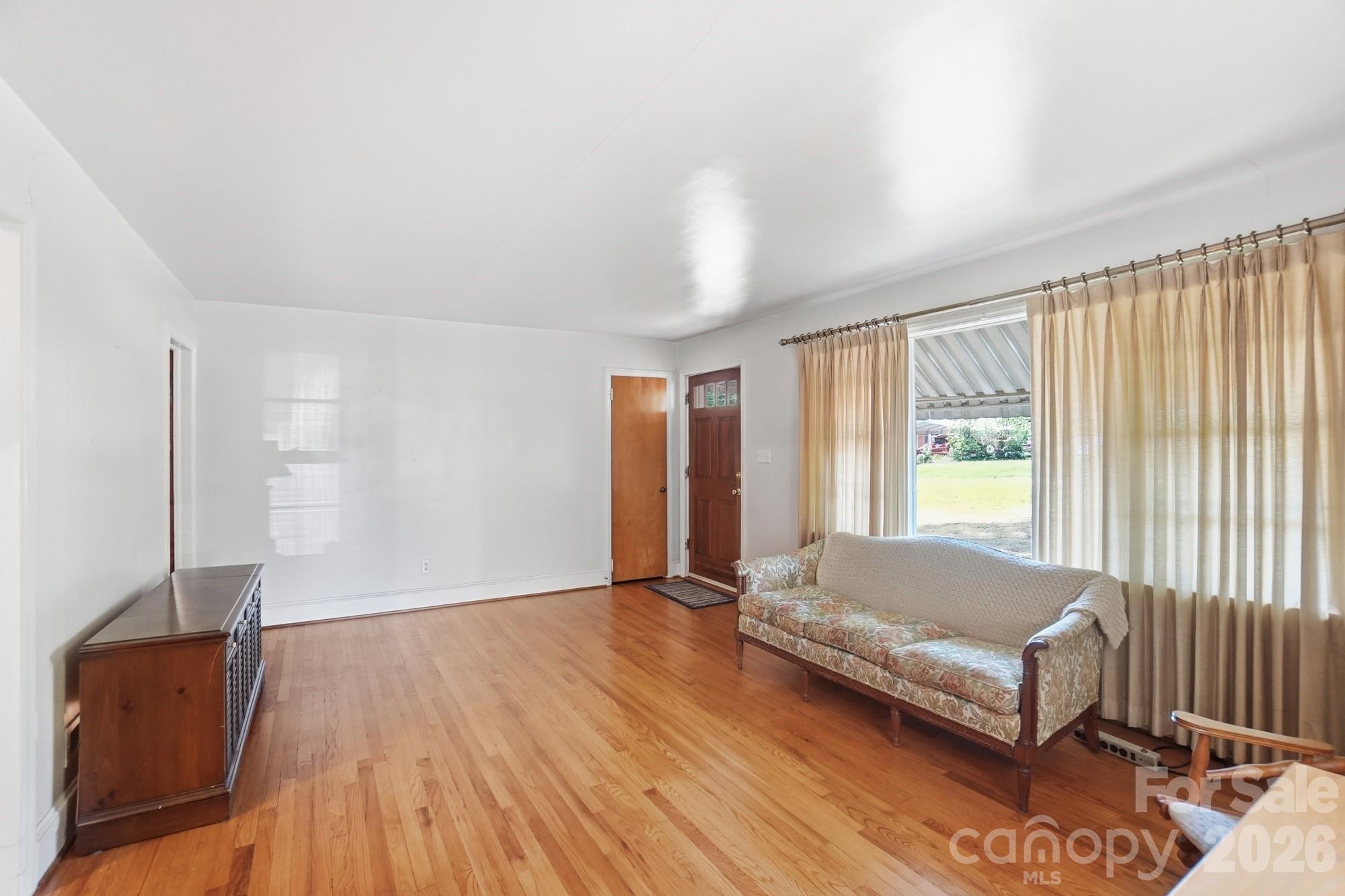 4728 Grasset Avenue Charlotte NC 28269