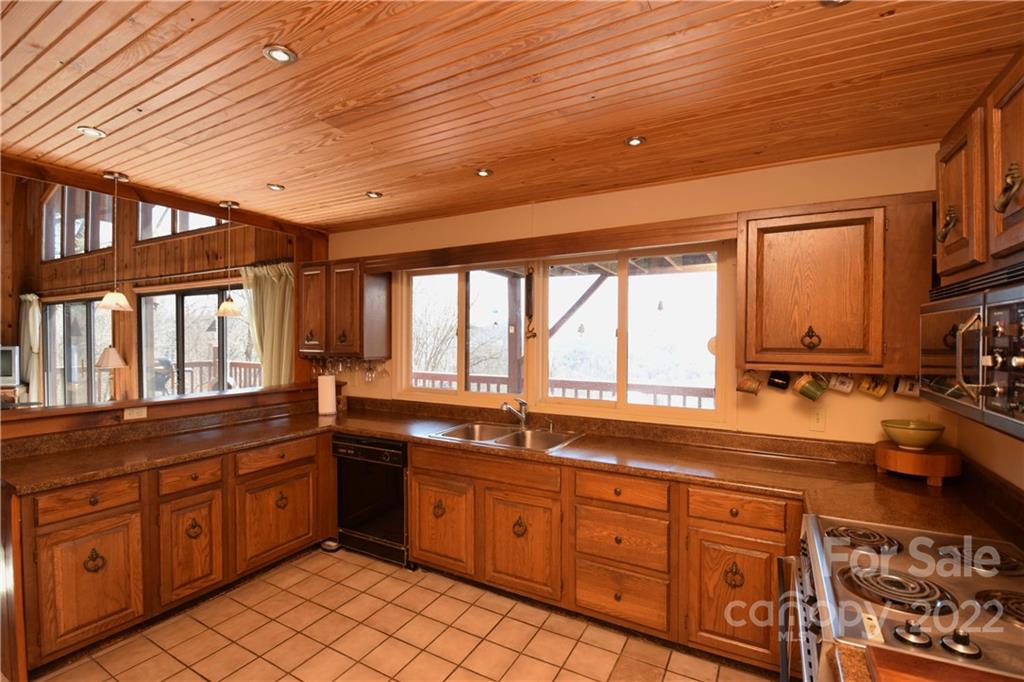 673 John Sparks Road Bakersville NC 28705