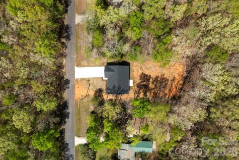 872 Roxboro Drive Mount Gilead NC 27306