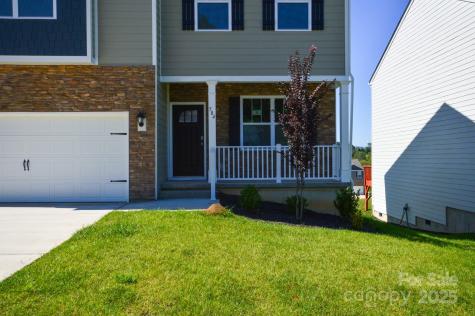 584 Country Oak Drive Asheville NC 28804