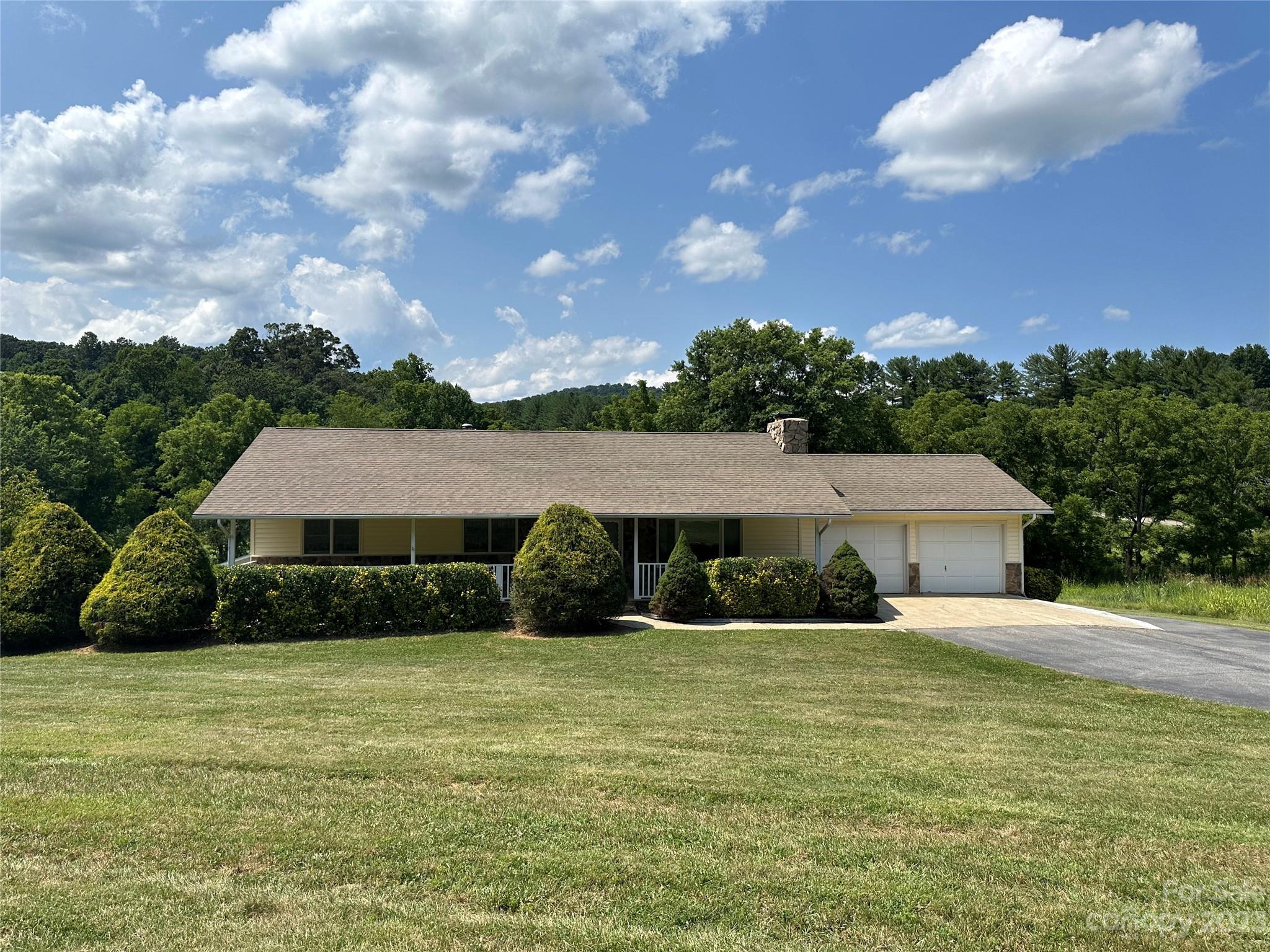 911 Newfound Road Leicester NC 28748