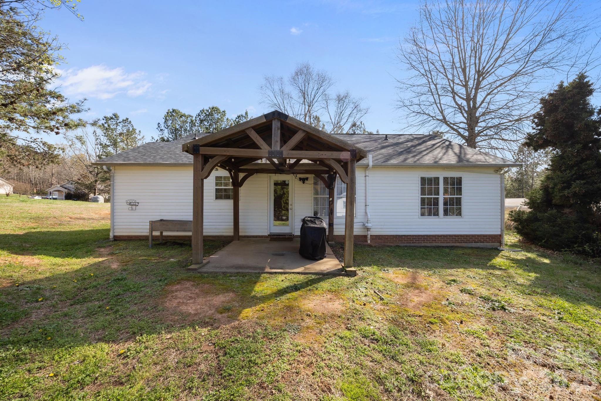 107 Panther Creek Road E Troutman NC 28166