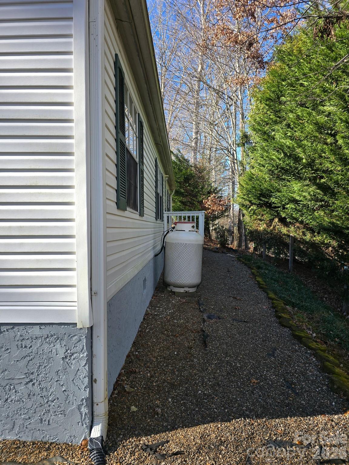 129 Oak Trails Pass Leicester NC 28748
