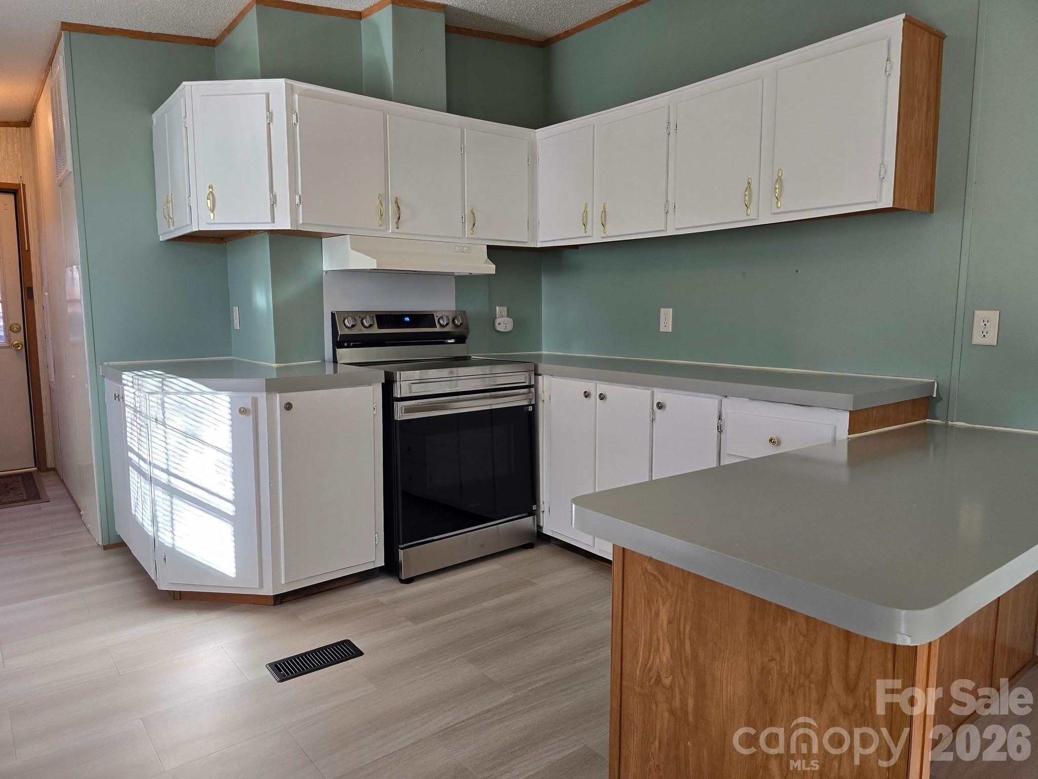 129 Oak Trails Pass Leicester NC 28748