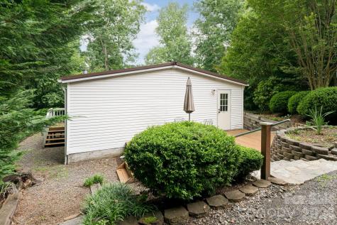129 Oak Trails Pass Leicester NC 28748