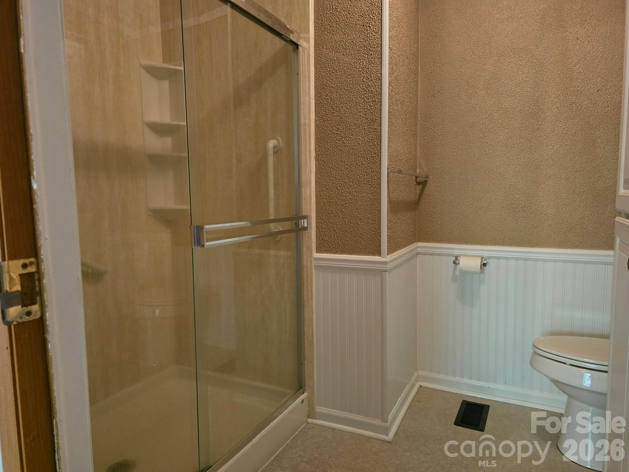 129 Oak Trails Pass Leicester NC 28748