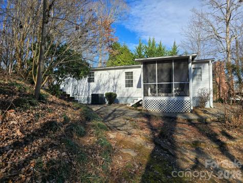 129 Oak Trails Pass Leicester NC 28748