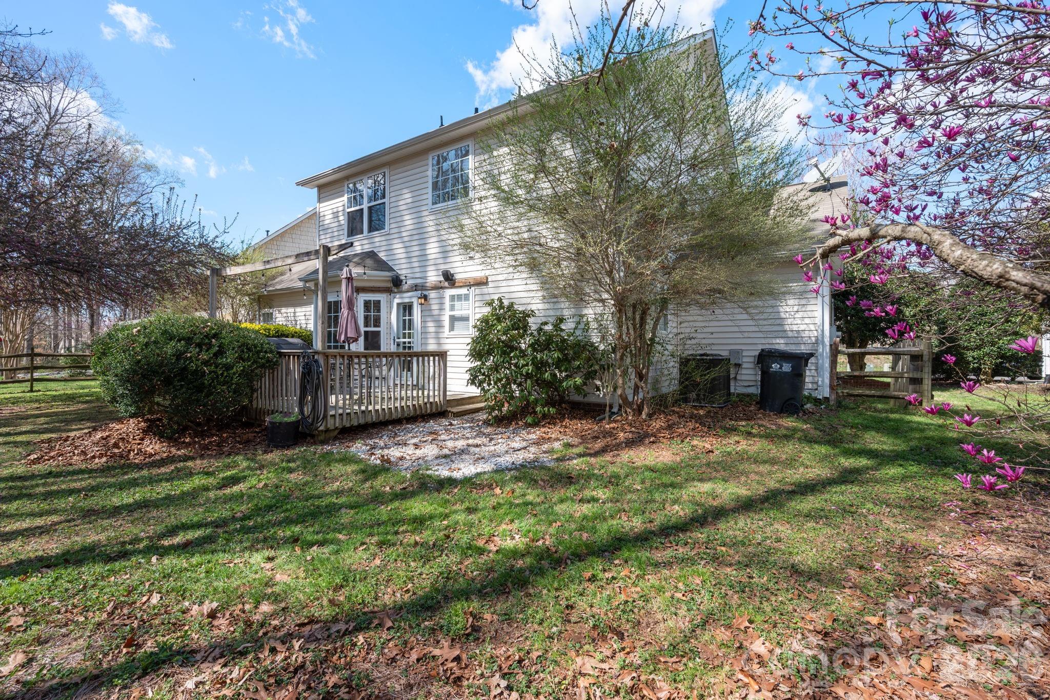 9507 Yearwood Lane Charlotte NC 28214