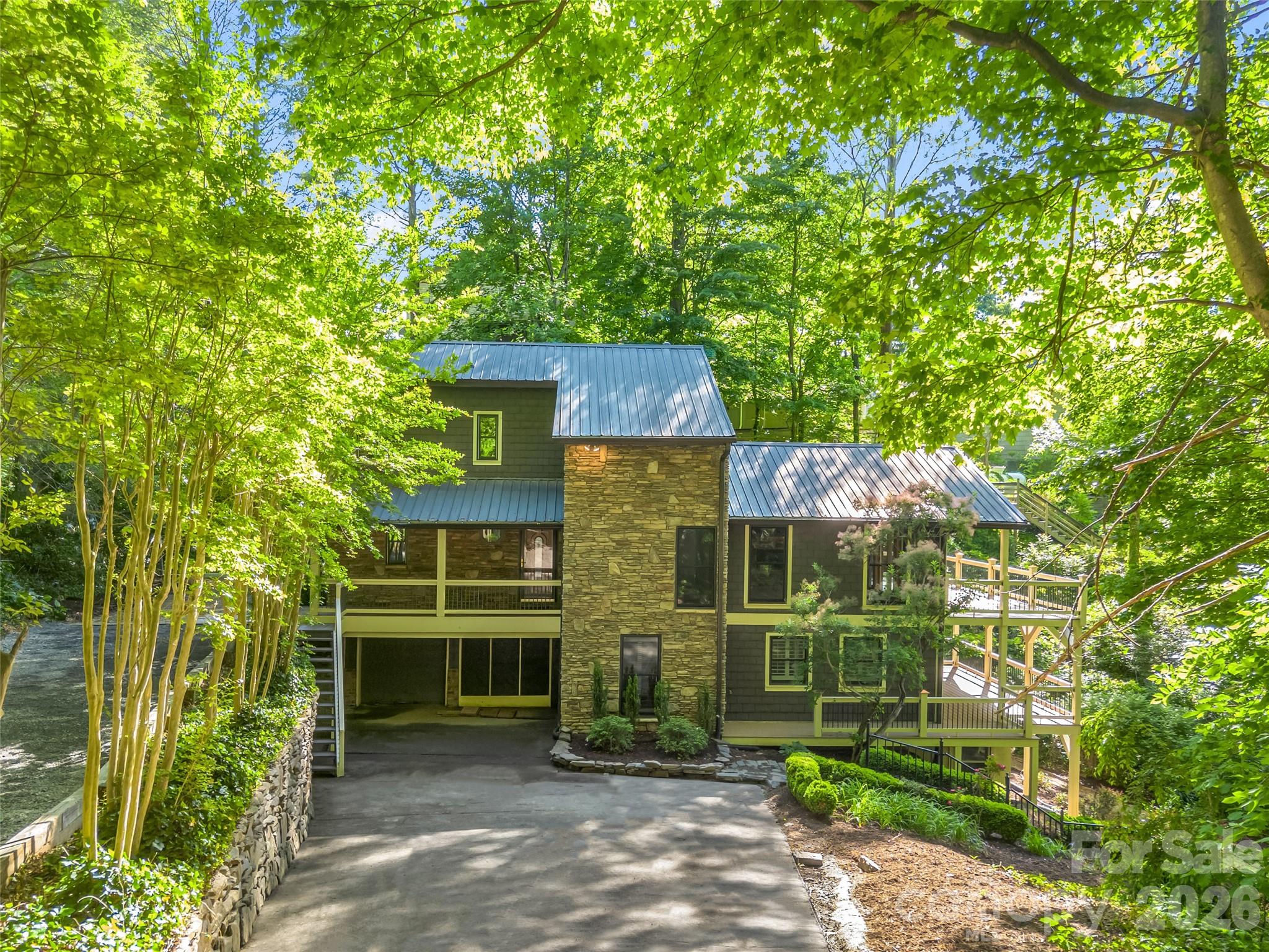 104 Lakeridge Road Lake Lure NC 28746