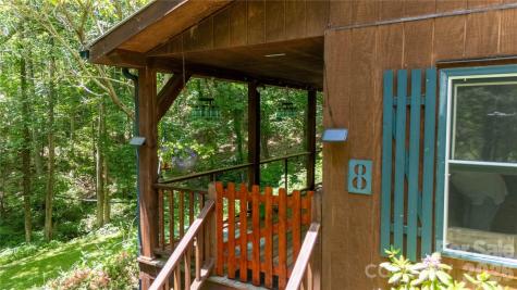 8 Westward Way Bakersville NC 28705
