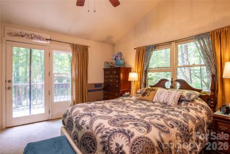 8 Westward Way Bakersville NC 28705