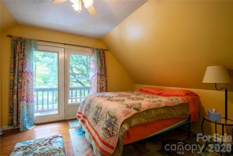 8 Westward Way Bakersville NC 28705