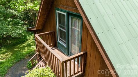 8 Westward Way Bakersville NC 28705