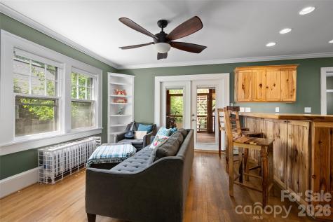 23 Lanvale Avenue Asheville NC 28806