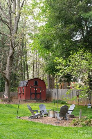 117 Brandon Road Hendersonville NC 28739