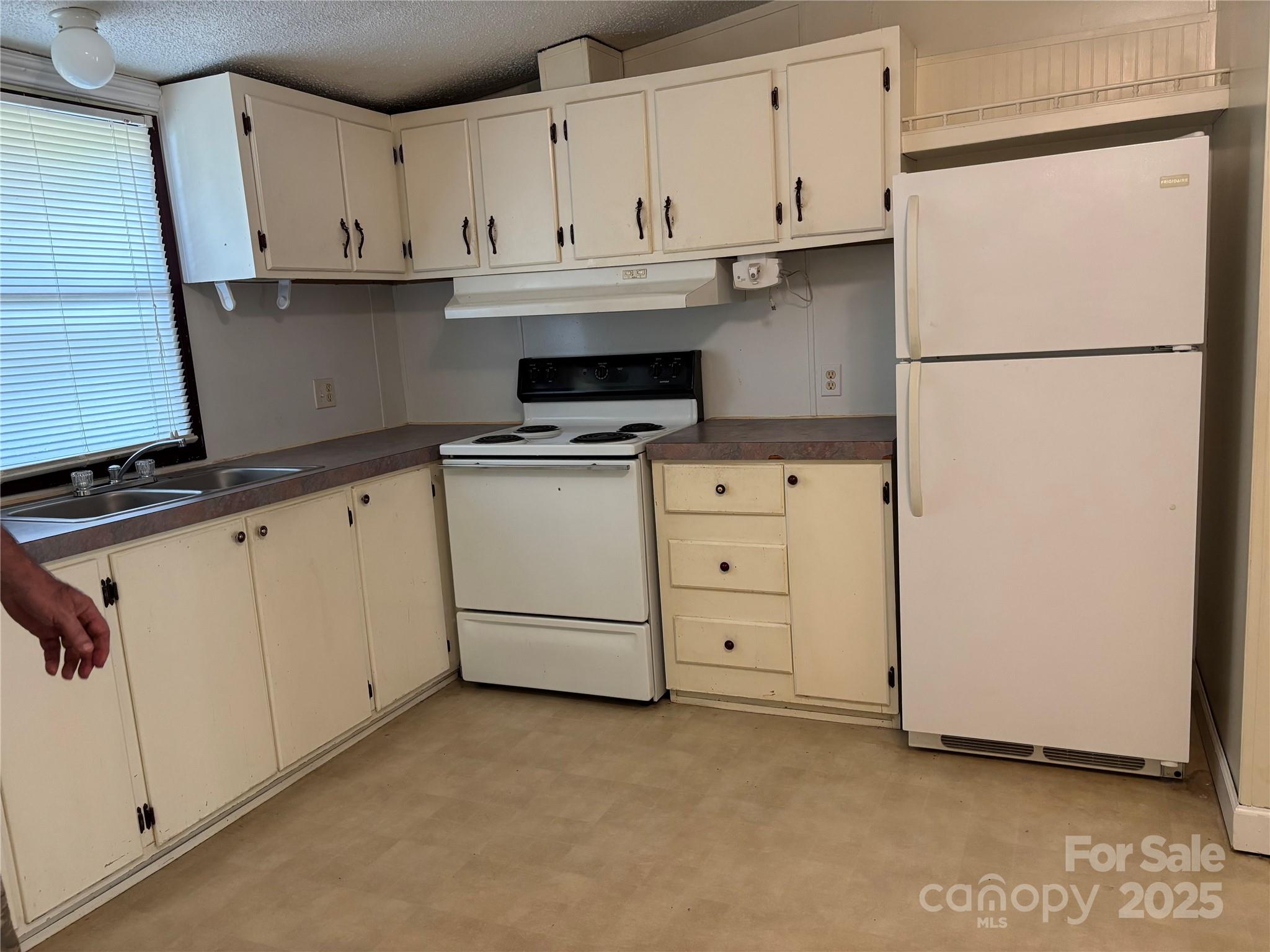 6544 Helens Way Denver NC 28037