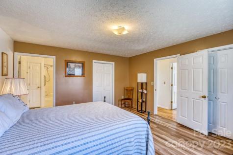 66 Fox Branch Road Fairview NC 28730