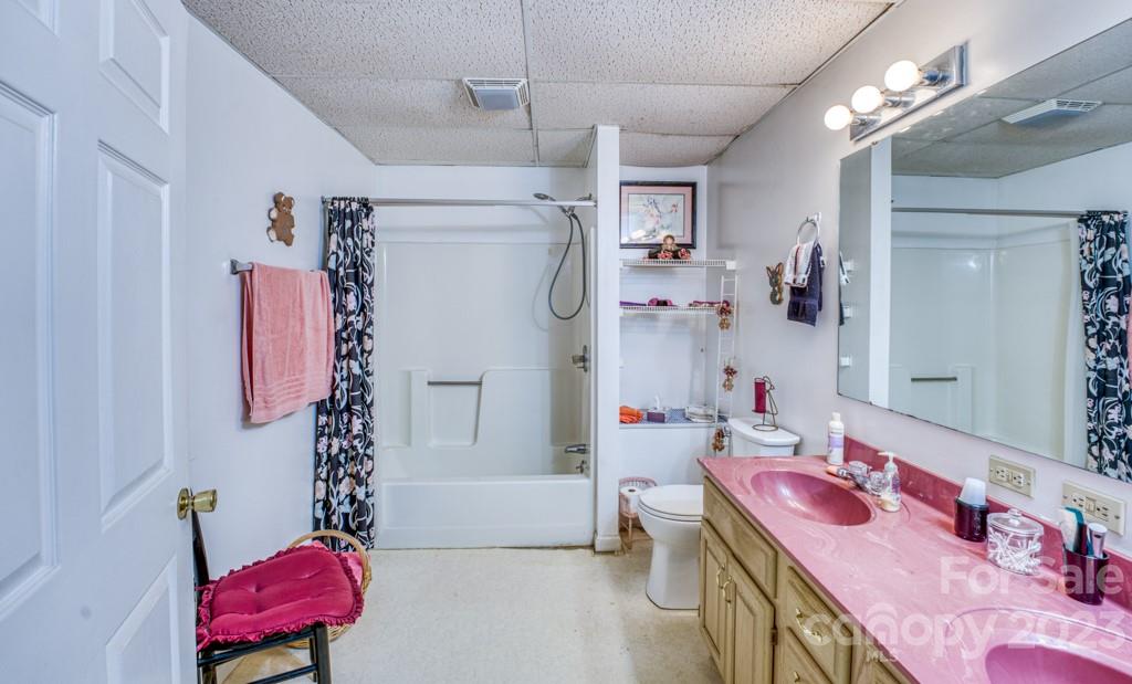 66 Fox Branch Road Fairview NC 28730