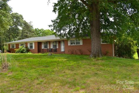 405 Wesley Heights Drive Albemarle NC 28001