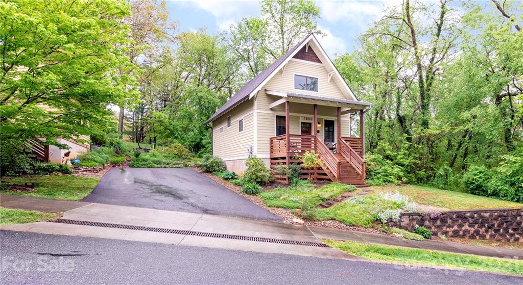 106 Estes Court Asheville NC 28806