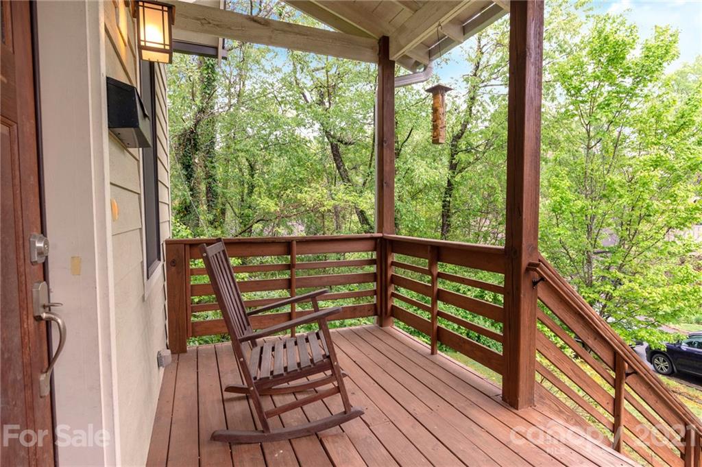 106 Estes Court Asheville NC 28806