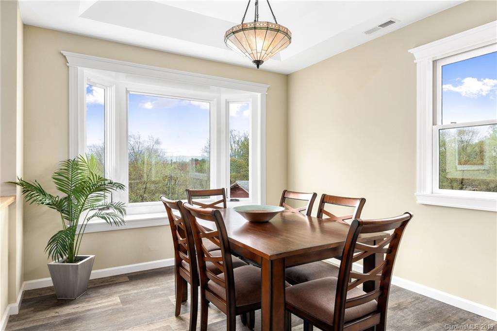 27 Lawndale Avenue Asheville NC 28806