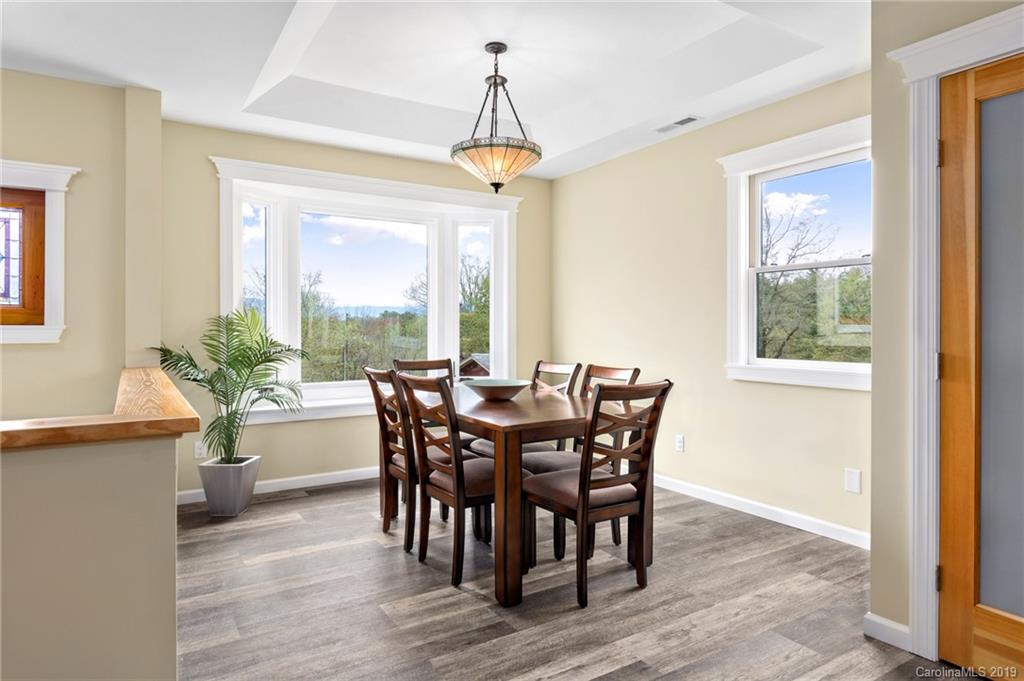 27 Lawndale Avenue Asheville NC 28806