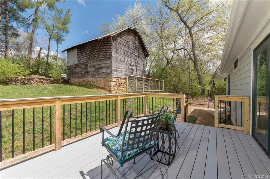 27 Lawndale Avenue Asheville NC 28806