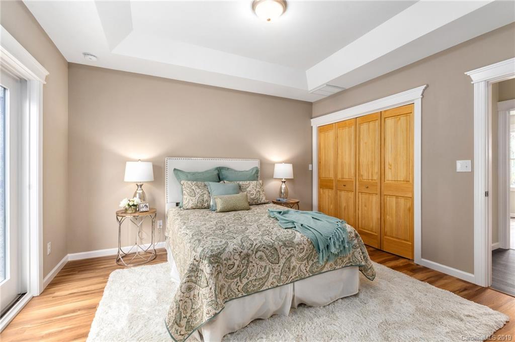 27 Lawndale Avenue Asheville NC 28806