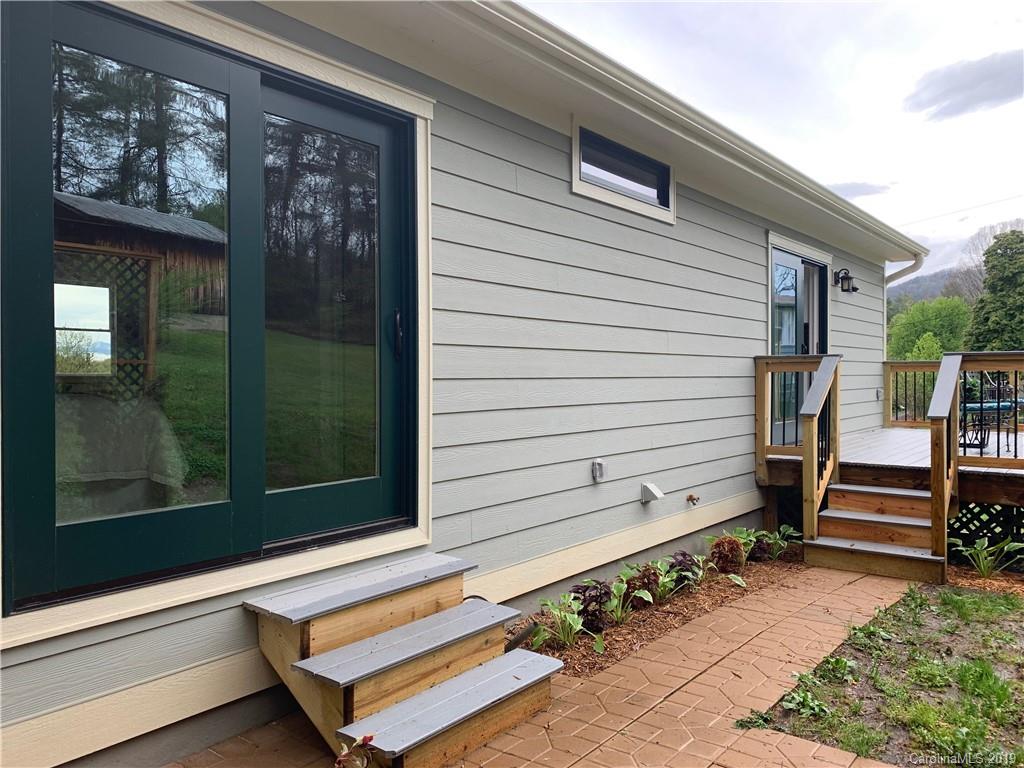 27 Lawndale Avenue Asheville NC 28806